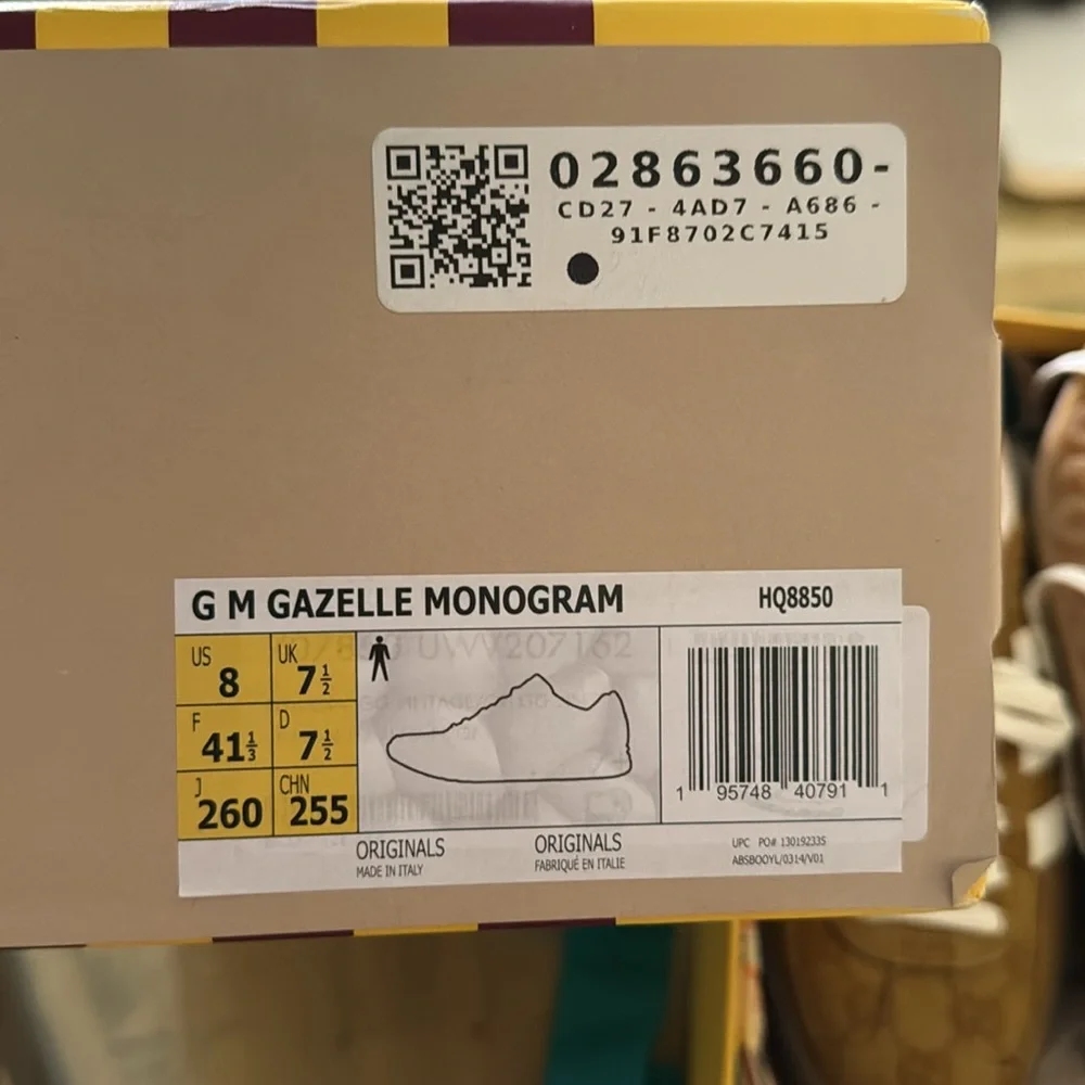 Gucci x Adidas men's gazelle GG sneakers - Picture 2 of 4